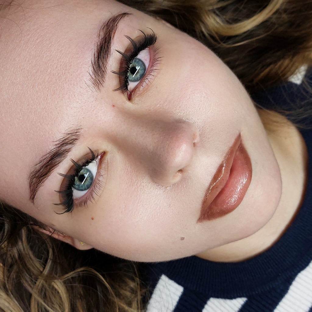 LED- Наращивание ресниц эффект АНИМЭ