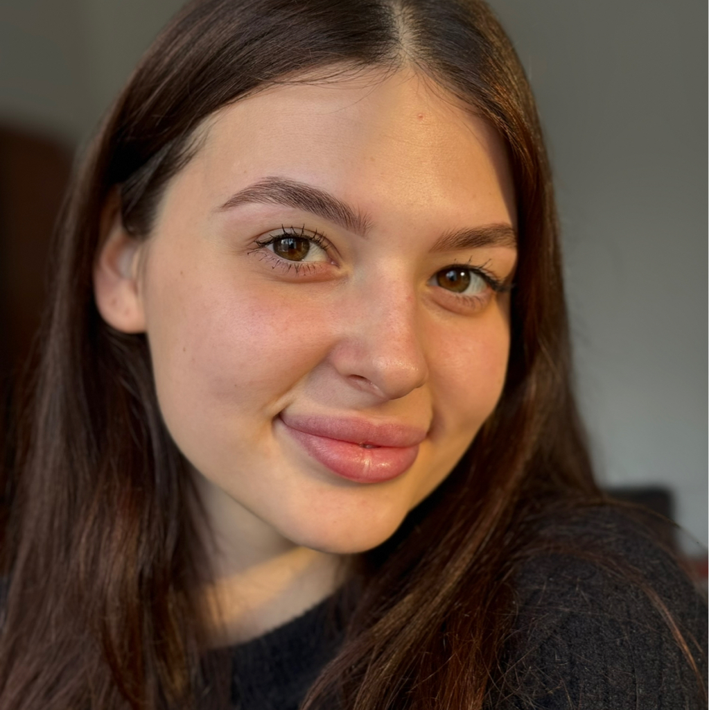 Оформление бровей