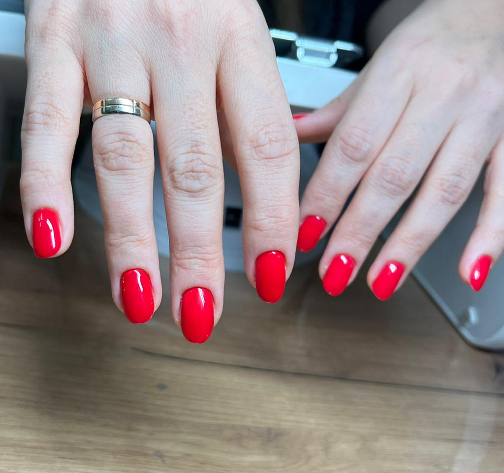 Маникюр БЕЗ УКРЕПЛЕНИЯ ГЕЛЕМ с покрытием