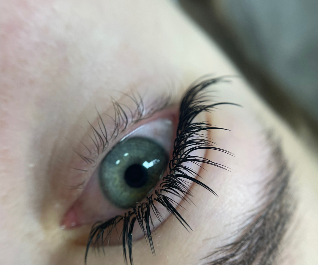 Наращивание ресниц 3 д