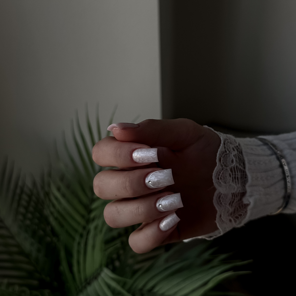 Маникюр с покрытием