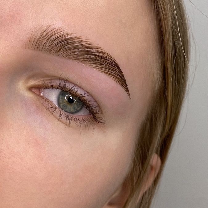 Коррекция + окраска бровей