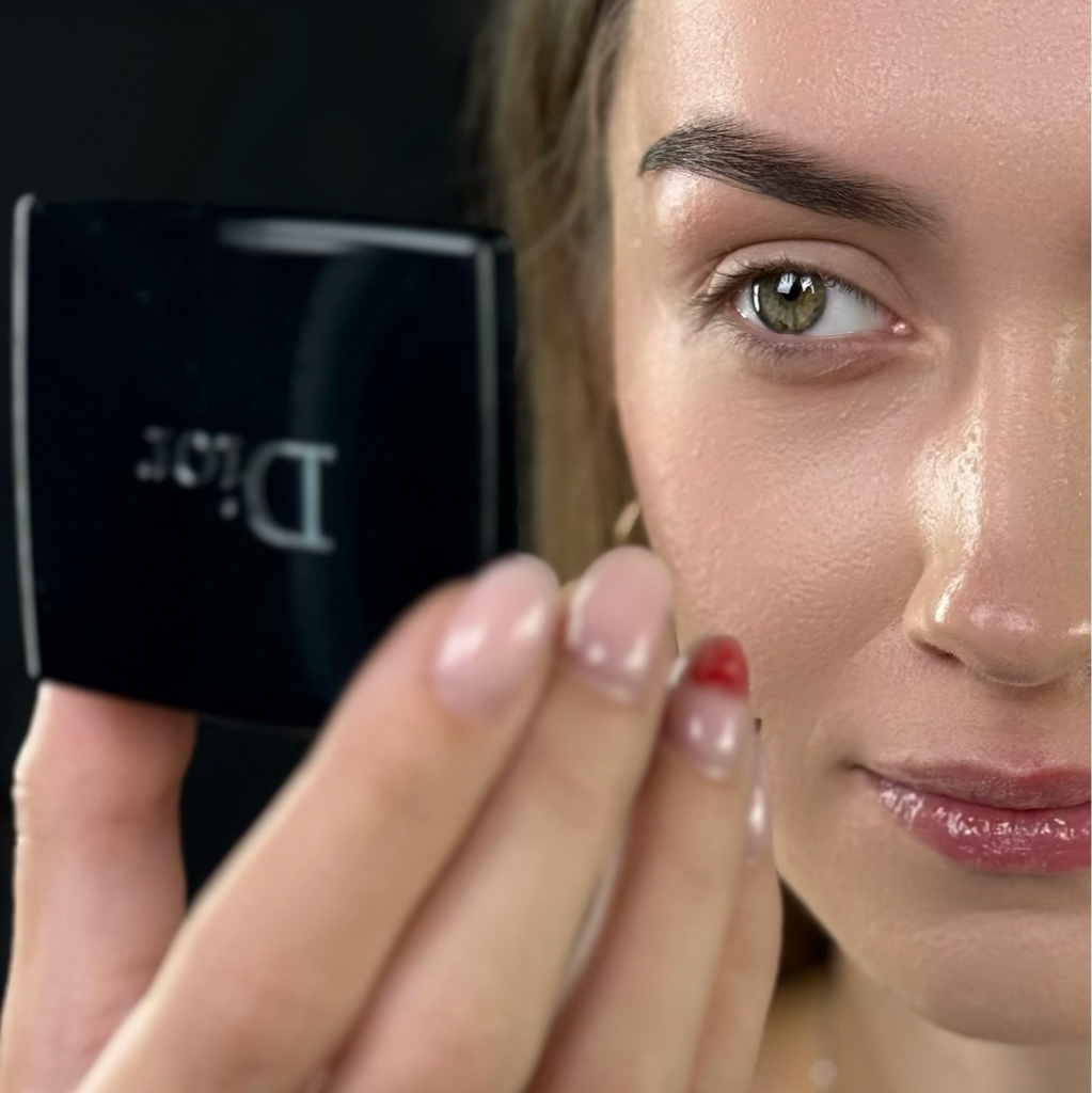 Окрашивание бровей