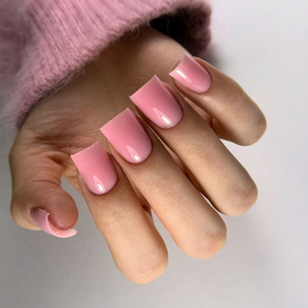 Наращивание на гелевых типсах однотонное покрытие. С МАЯ ПОВЫШЕНИЕ ЦЕН