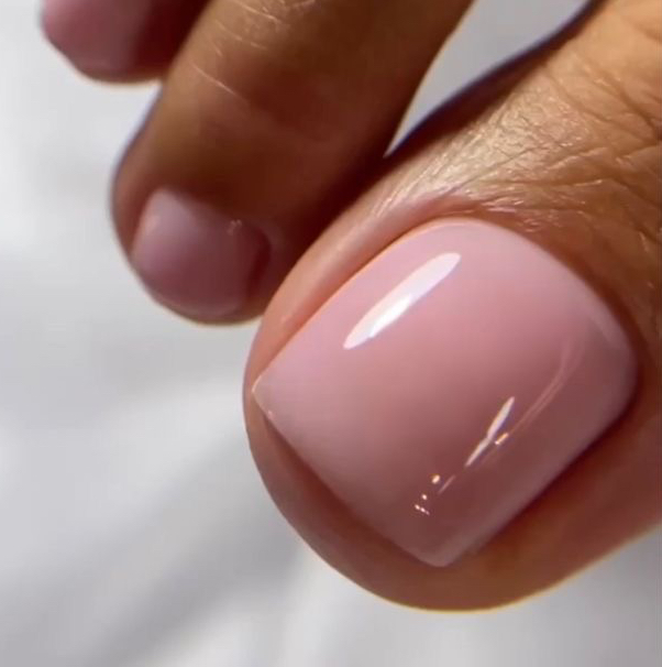 Педикюр эстетический обработка пальцев с покрытием