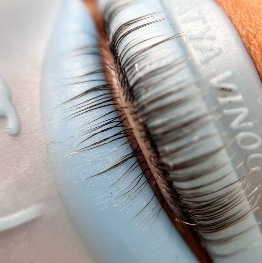 Ламинирование нижних ресниц