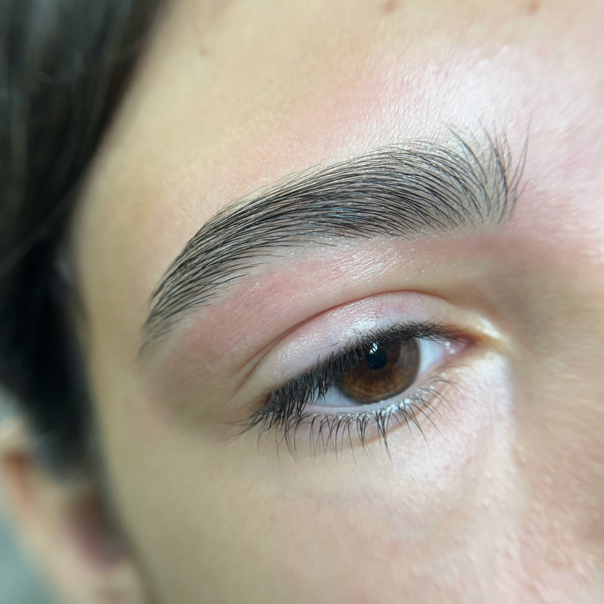 Коррекция бровей женская/подростковая