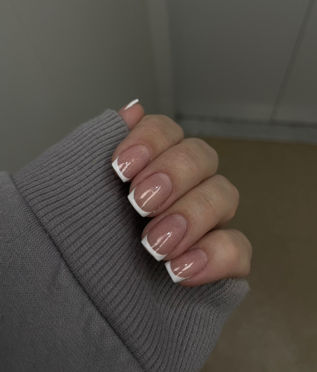 Комплексный маникюр утирка , френч