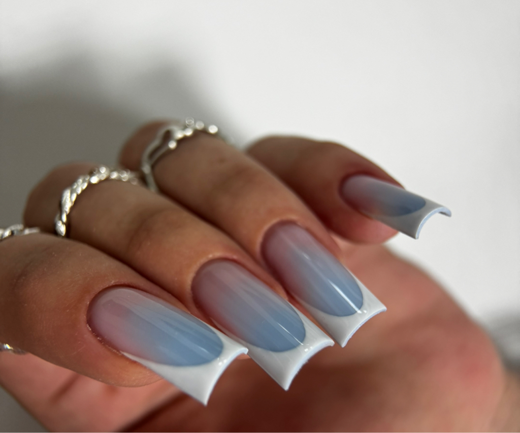 Маникюр с покрытием длинные ногти + френч