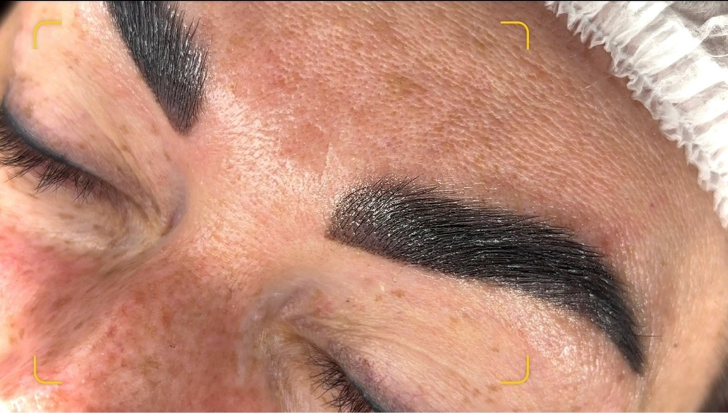 Ламинирование бровей