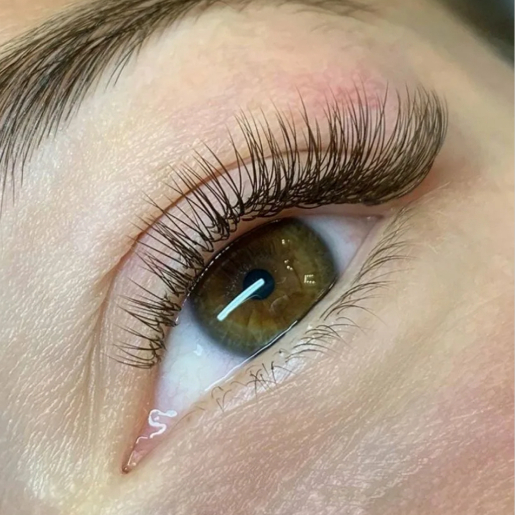 Наращивание ресниц 2D