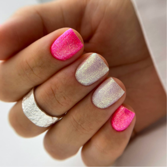 Маникюр с покрытием гель-лак в один тон + укрепление (стажер)