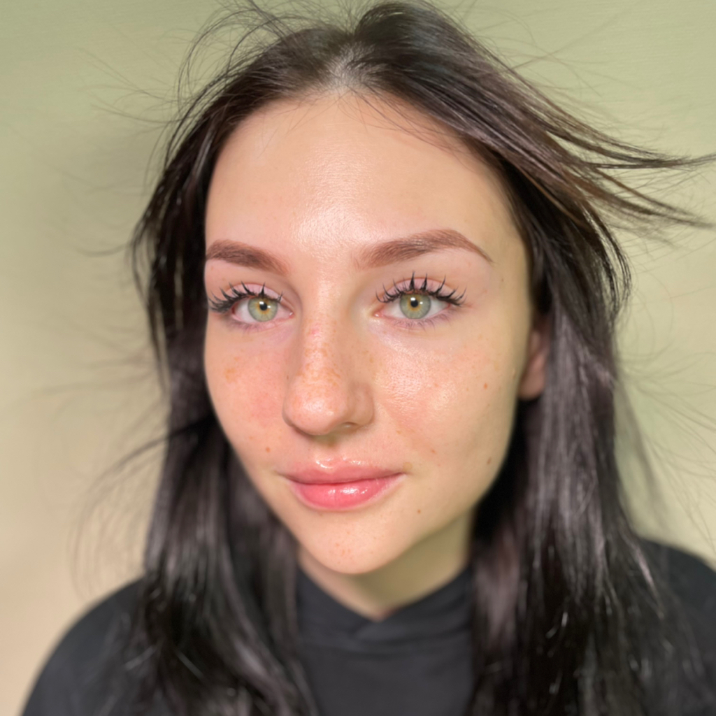 Трендовое наращивание ресниц: Мокрый эффект  Мокрый эффект с растушевкой  Эффект стрелки  Аниме Цветное наращивание  Лучи Американка Барби