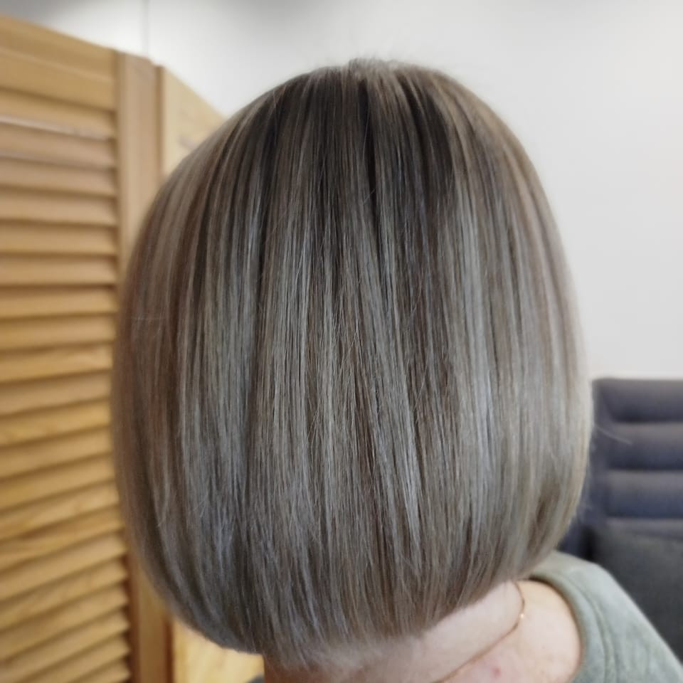 Стрижка женская (длинные волосы)