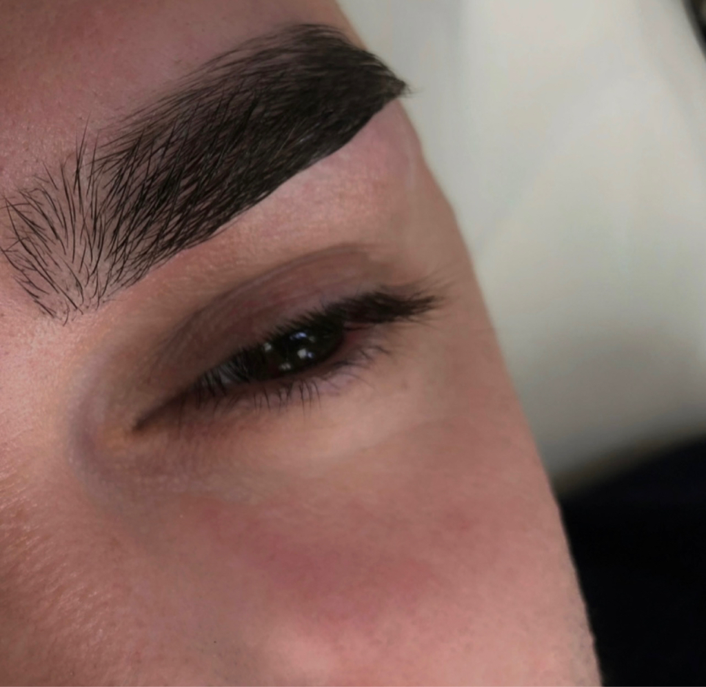 Мужская коррекция бровей с тонированием бровей и бороды хной для мужчин