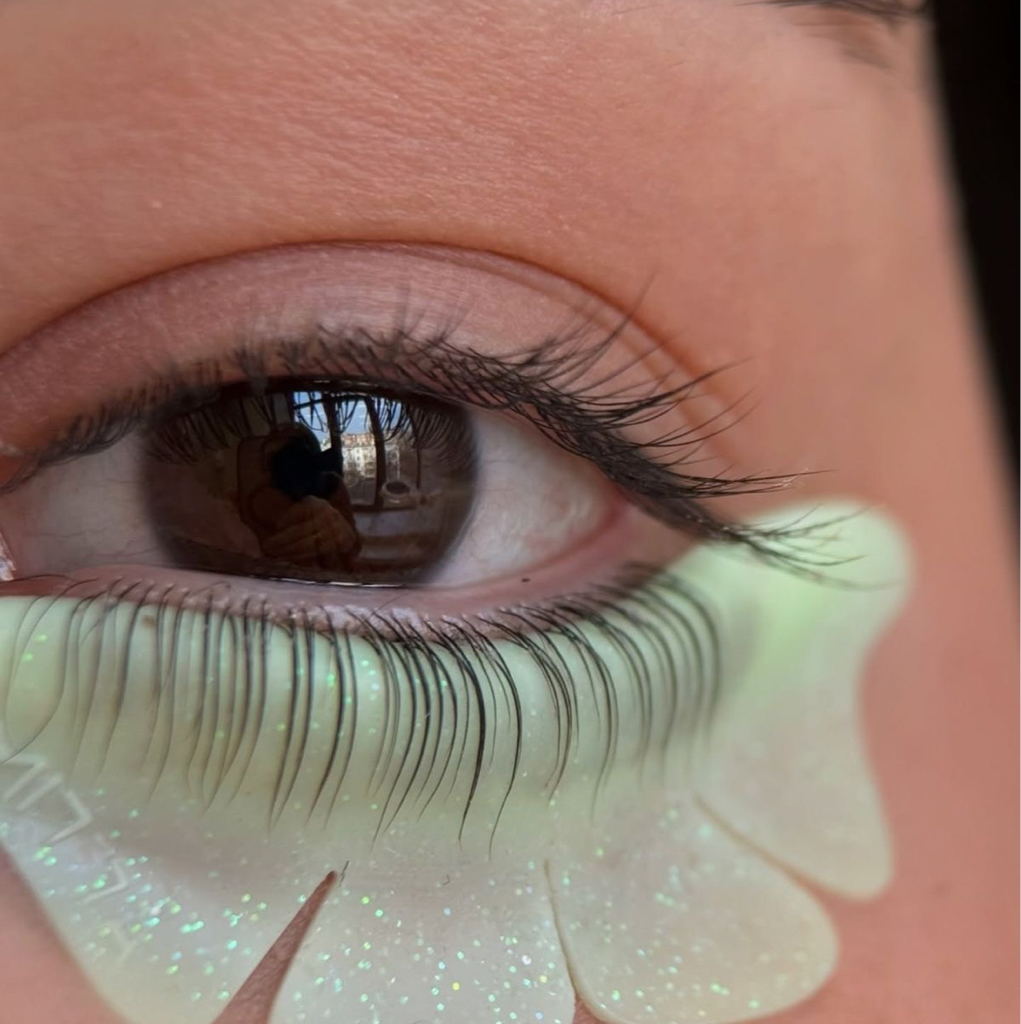 Ламинирование нижних ресниц (с окрашиванием)