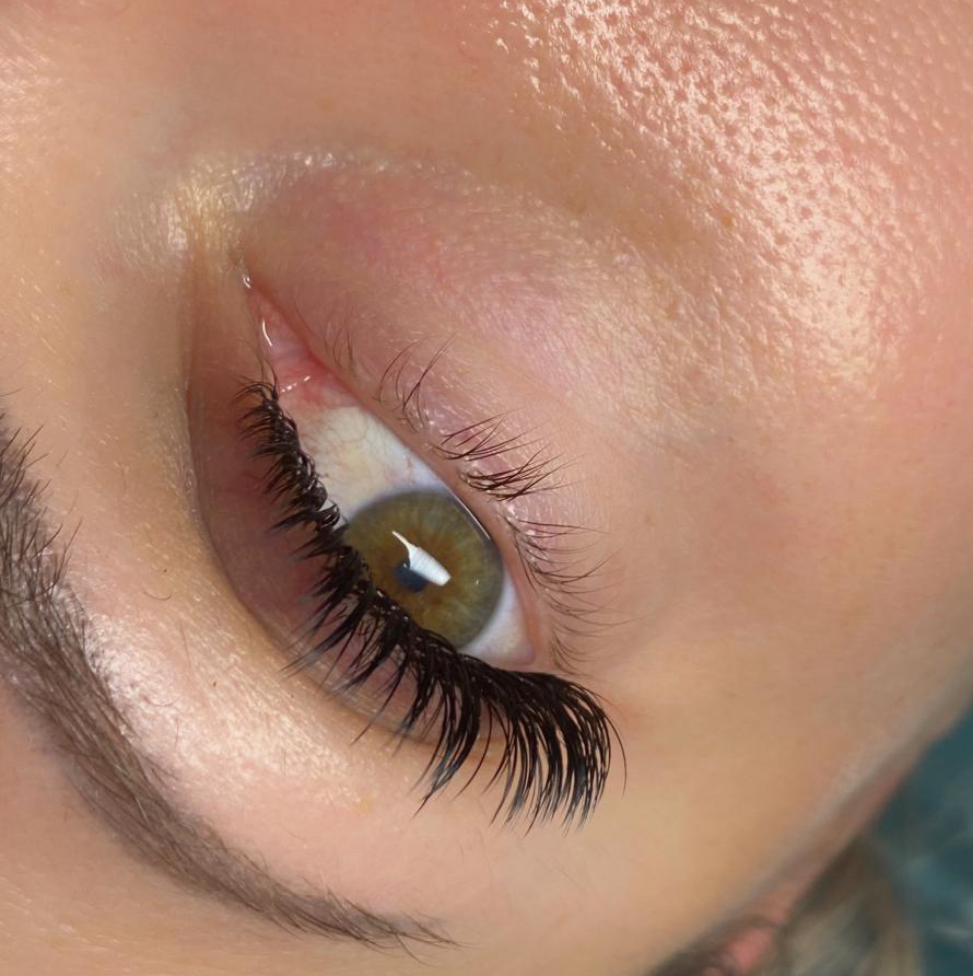 Наращивание ресниц Мокрый эффект