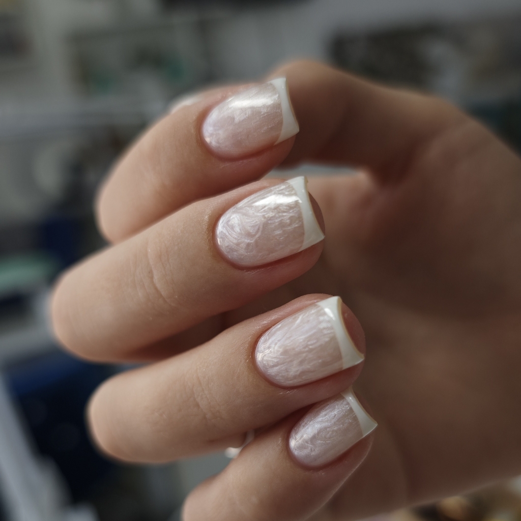 Маникюр + укрепление + Френч