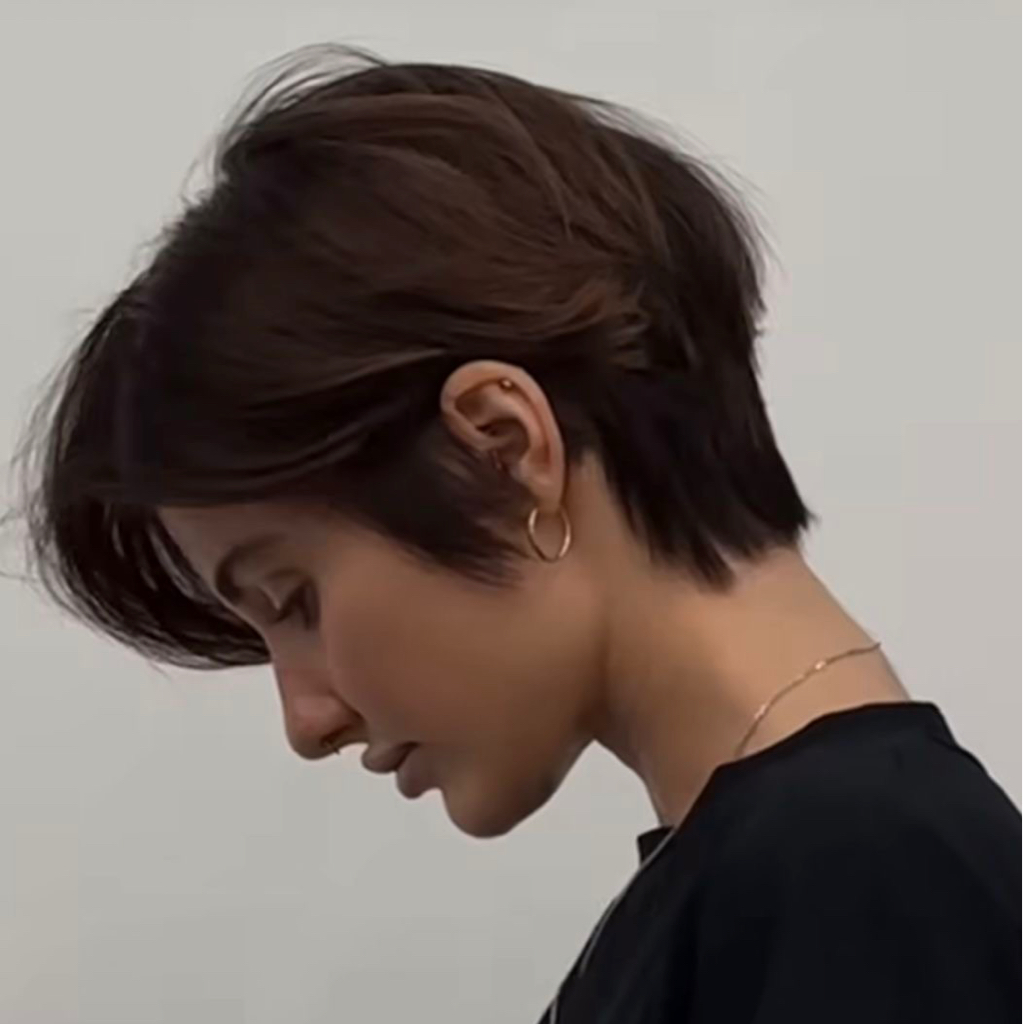 Женская стрижка (короткие)