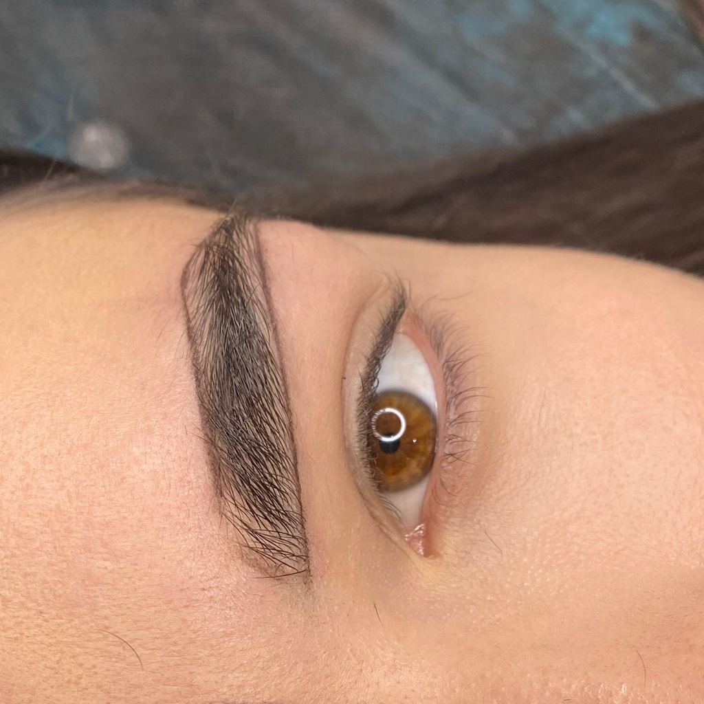 Оформление бровей без окрашивания