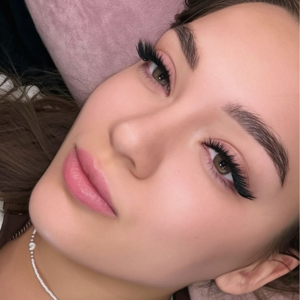 Наращивание ресниц работа 3