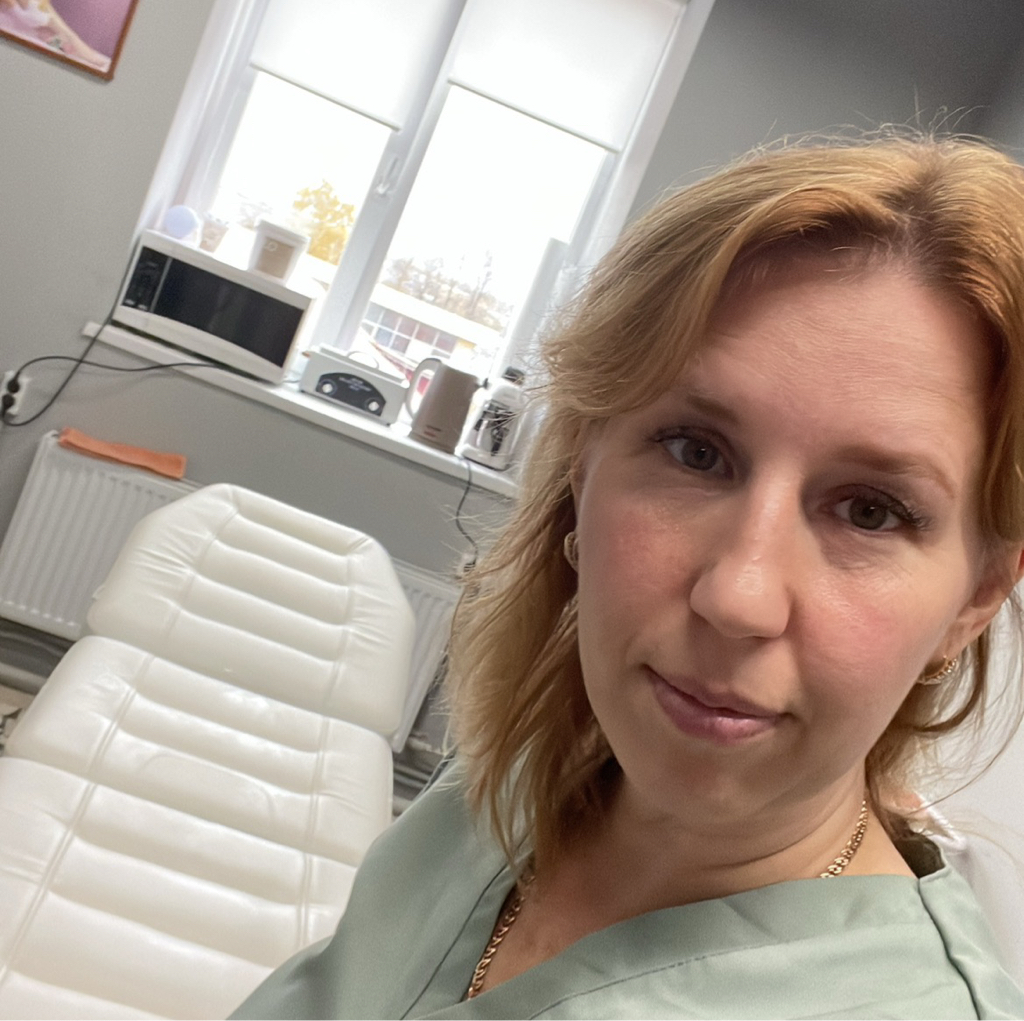 Низовцева Елена