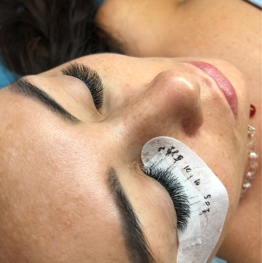 Коррекция ресниц