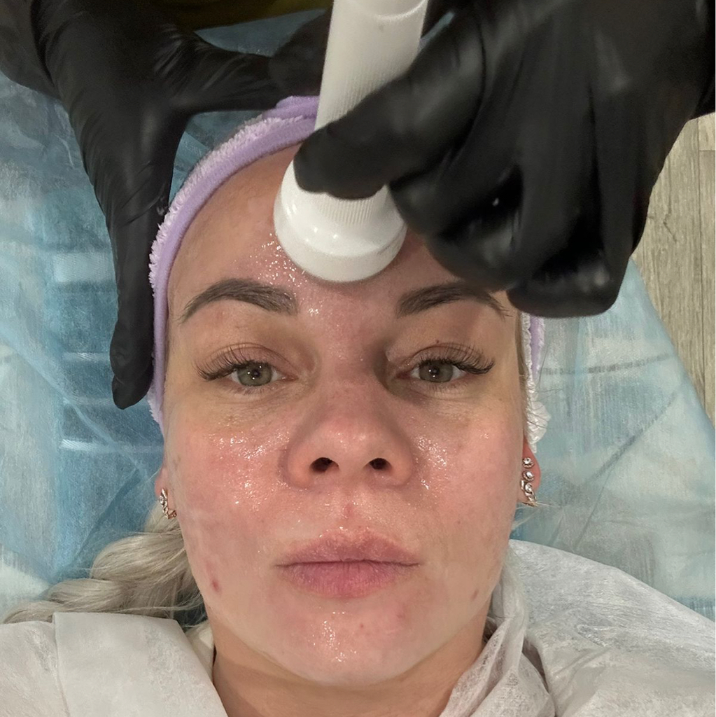 Фарфоровая куколка