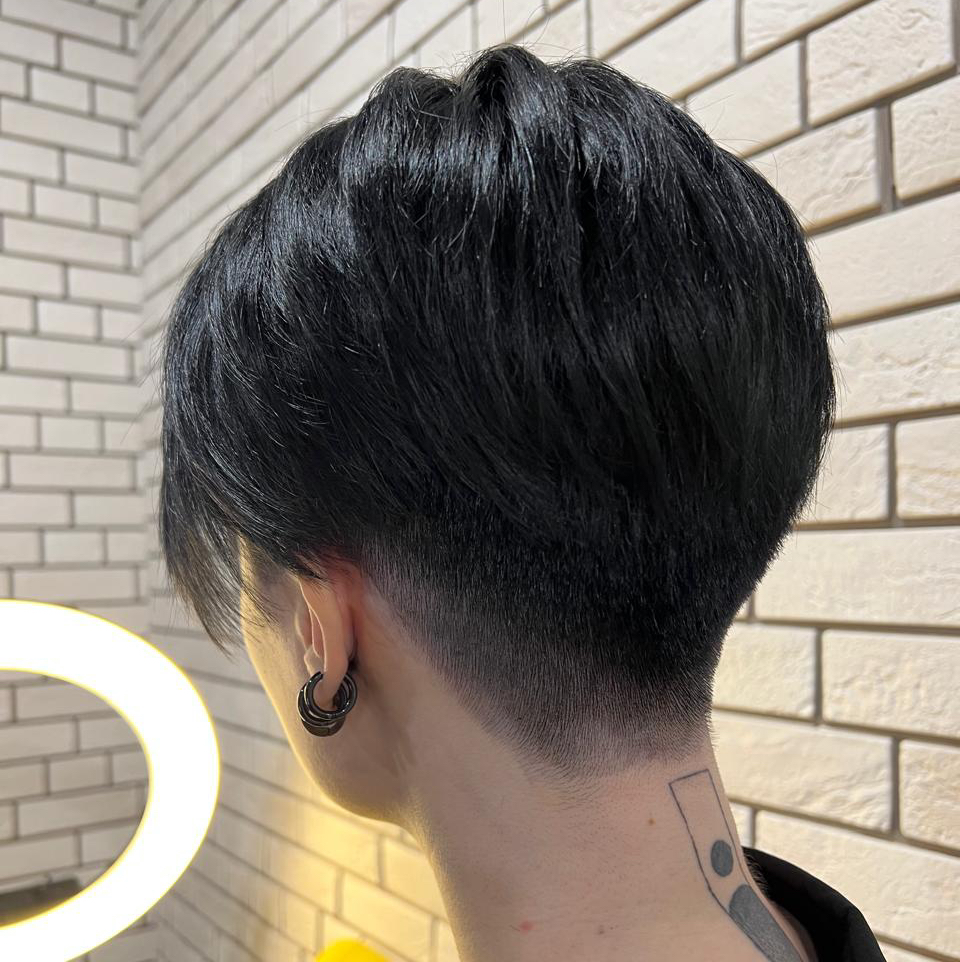 Окрашивание в 1 тон (короткая длина)