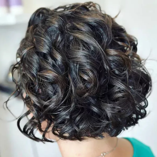 Укладка вечерняя с утюжком или плойкой (короткая/средняя длина)