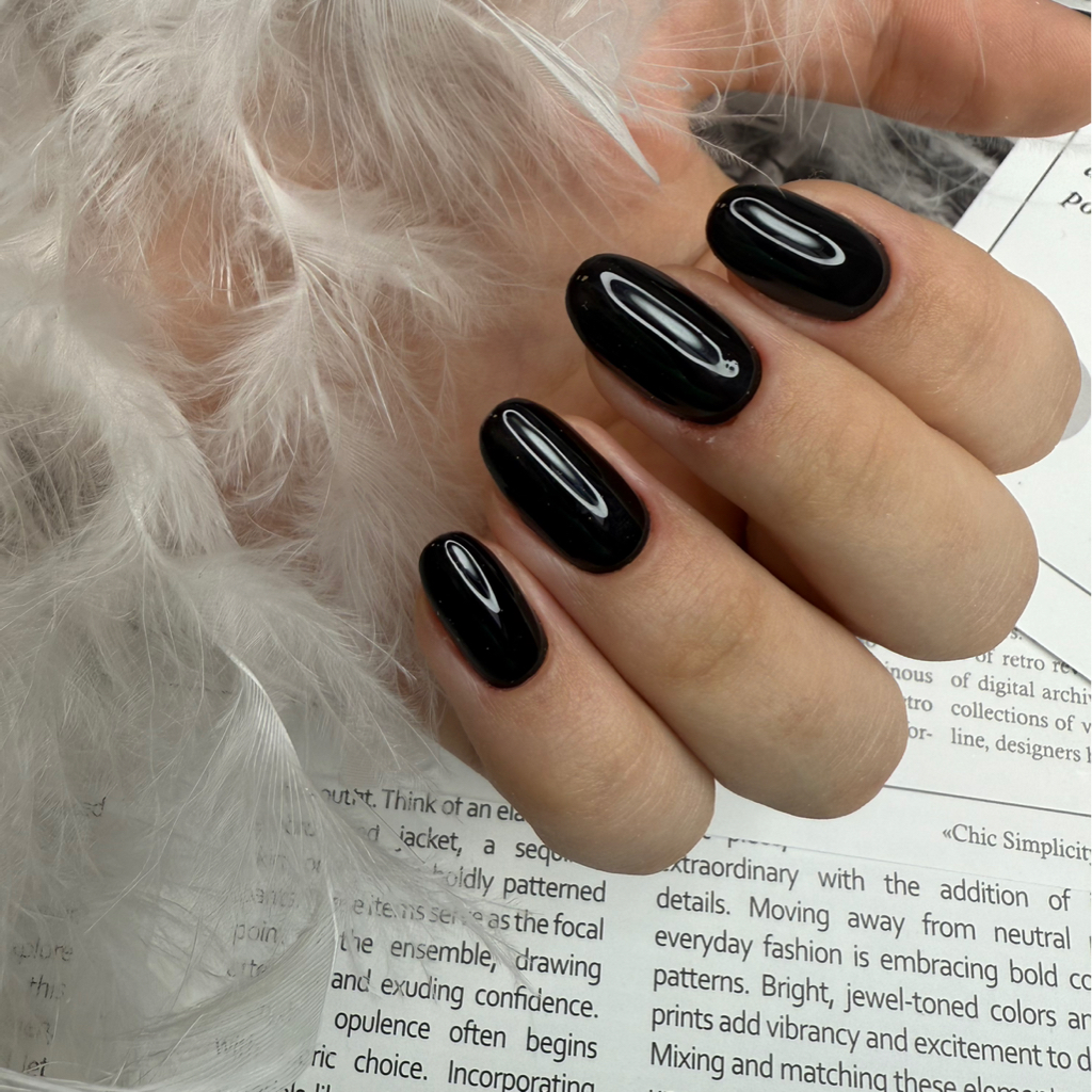 Наращивание ногтей на верхние формы