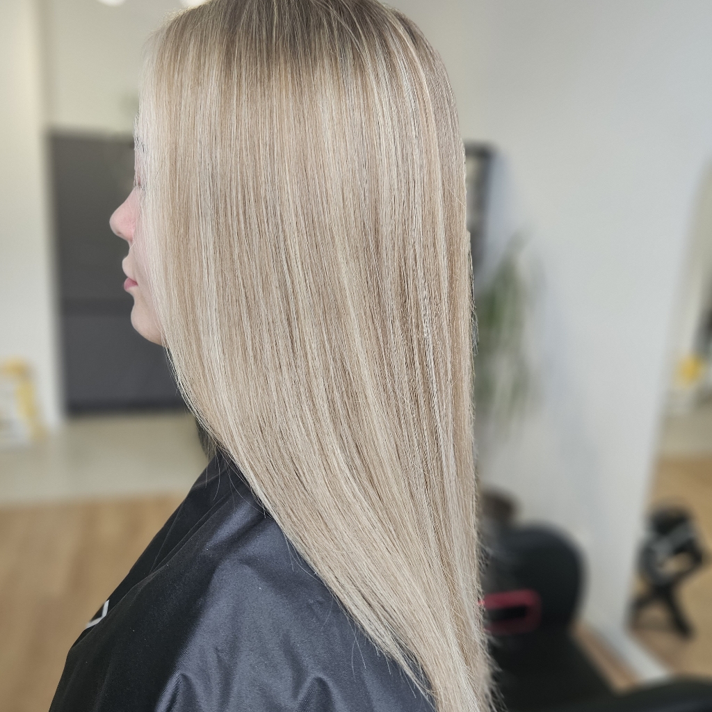 сложное окрашивание (airtouch, hendtouch,балаяж)