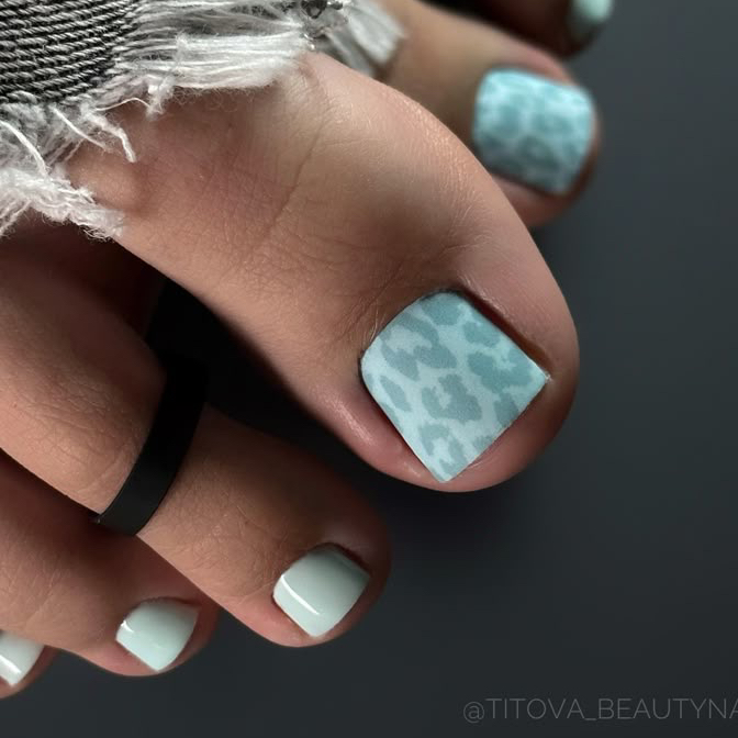 Пленочный педикюр только пальчики