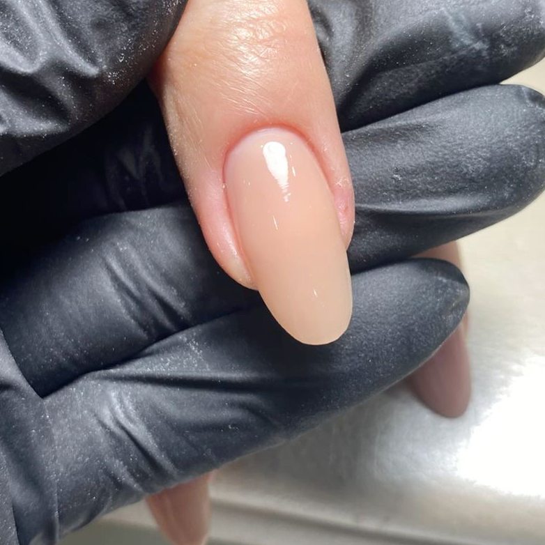 Наращивание одного ногтя