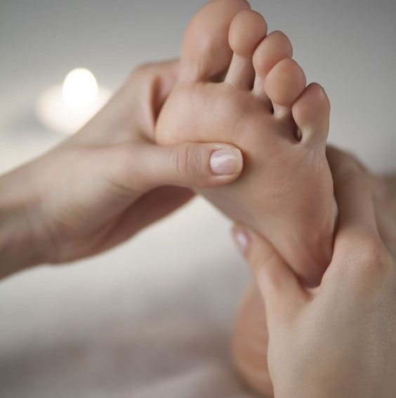 Массаж ступней