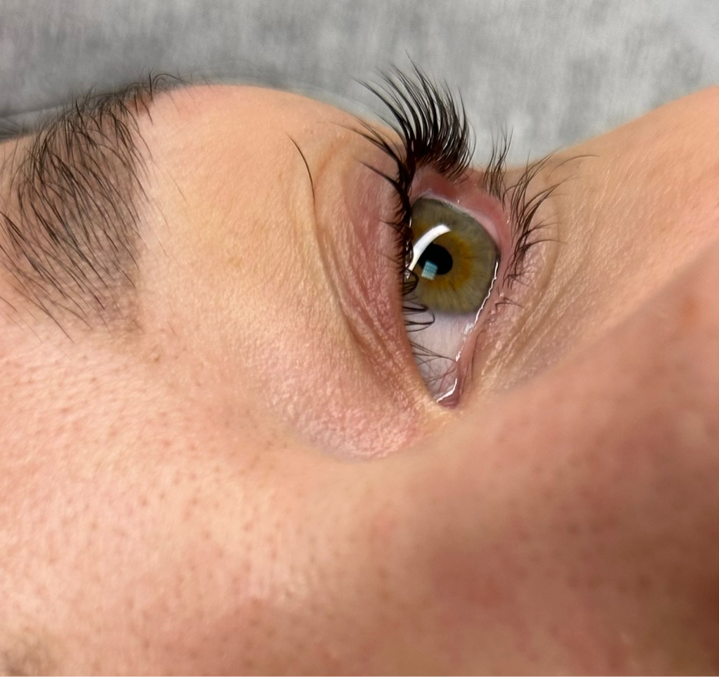 Ламинирование ресниц + окрашивание