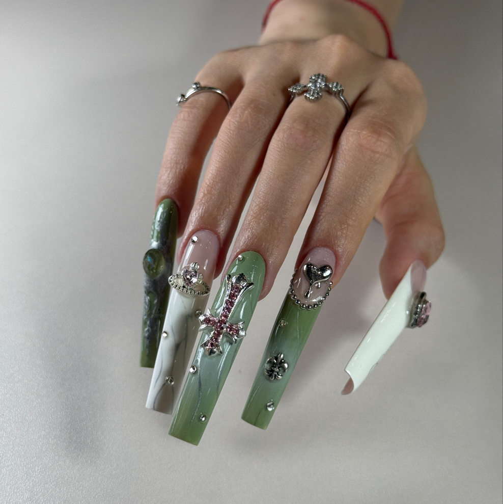 Наращивание ногтей до 15-ти