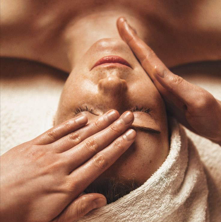 Каркасный массаж лица + ДЕТОКС-УХОД. Спа-программа для моментального лифтинга и упругости кожи. Без отёка и реабилитации.