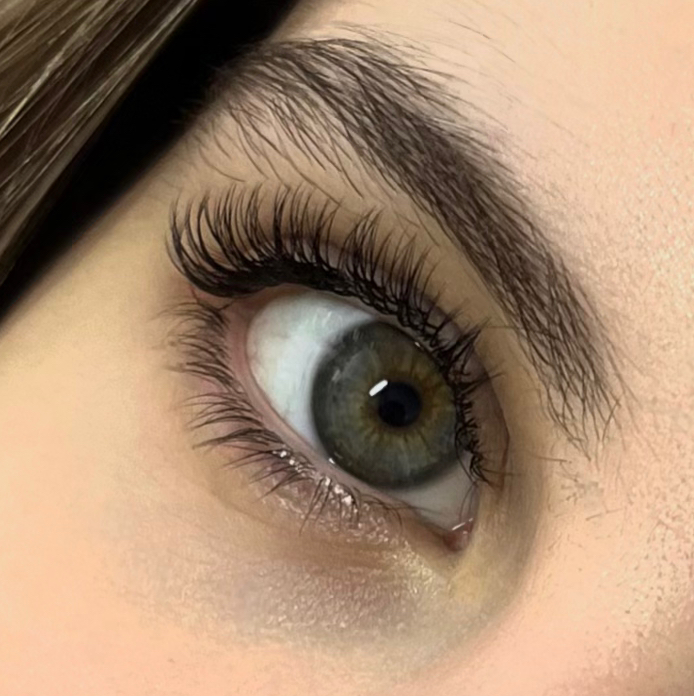 1D Классическое наращивание ресниц (натурально)