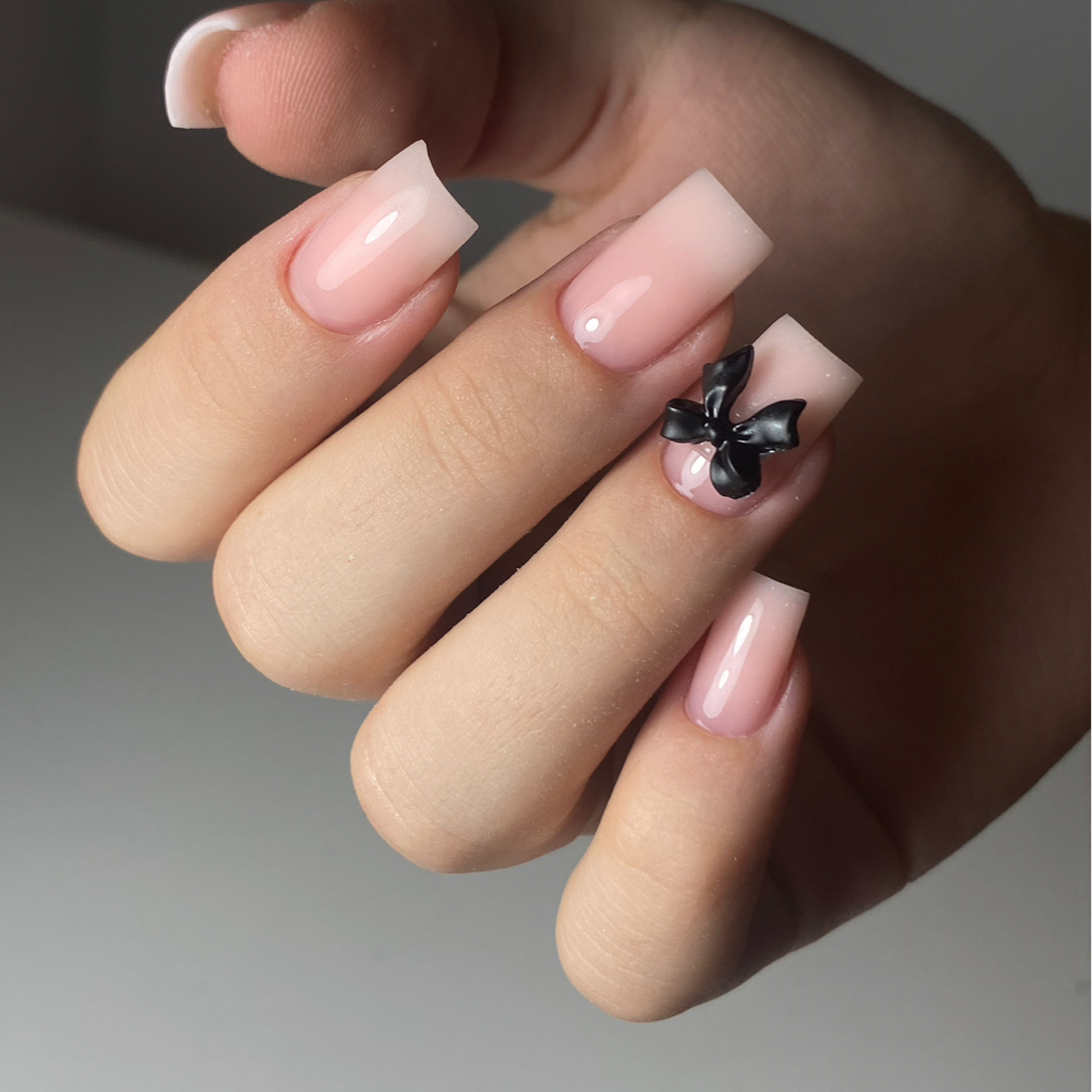 Наращивание ногтей