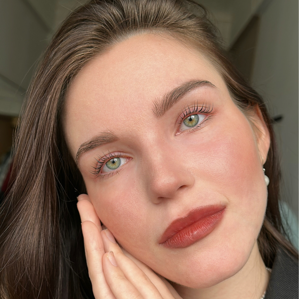 Ламинирование верхних и нижних ресниц