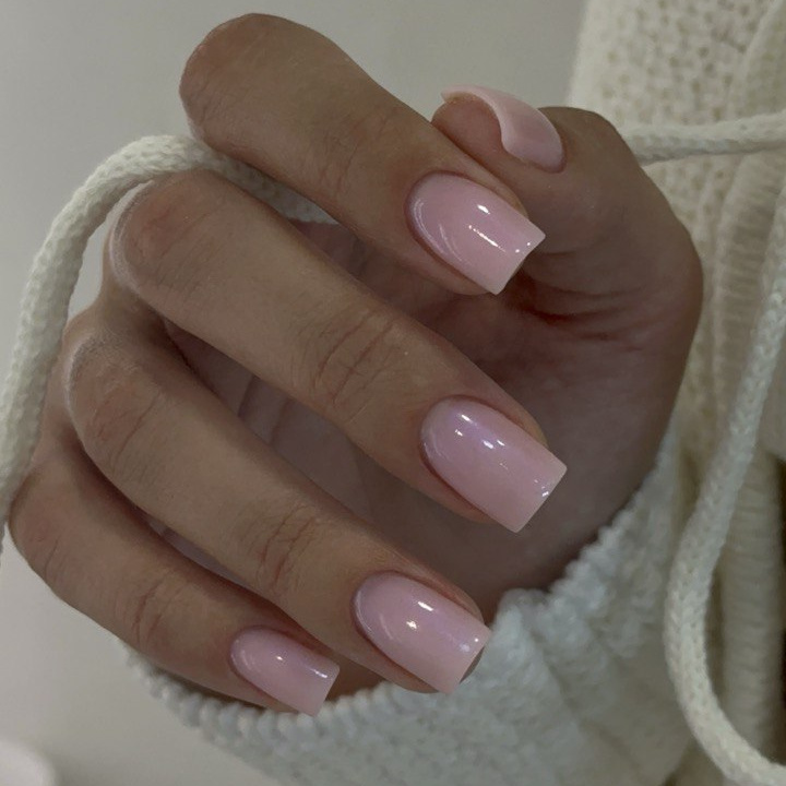 Маникюр с покрытием гель-лак и укреплением