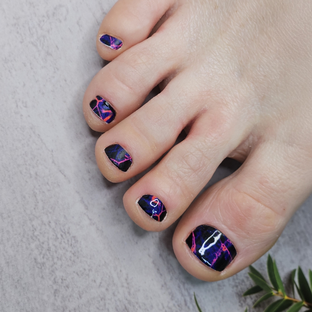 покрытие пленками педикюр до 4х ногтей