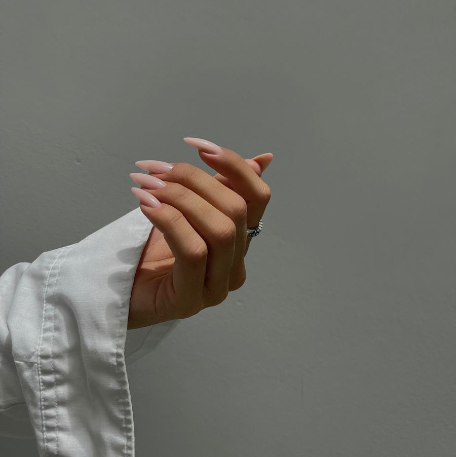 Наращивание ногтей