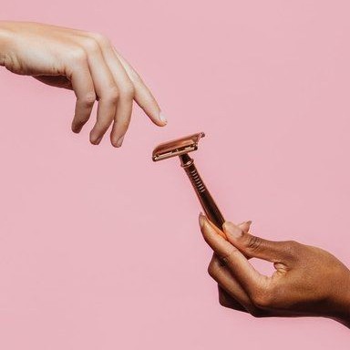 Бритьё ( если есть непробритые участки)