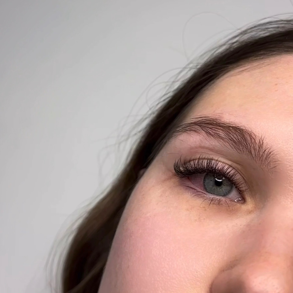 Наращивание ресниц 1,5d