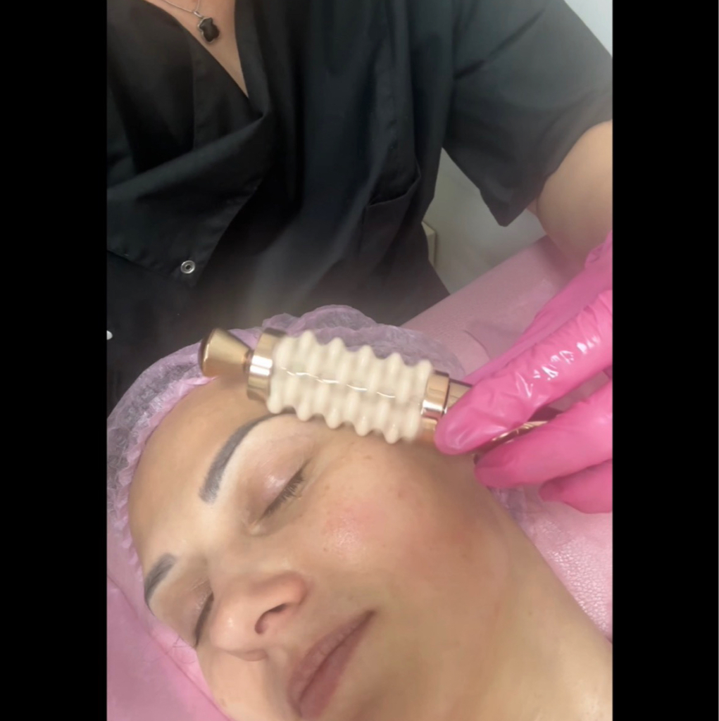 Аппаратный массаж ЛИЦА сферами+ РФ лифтинг лица