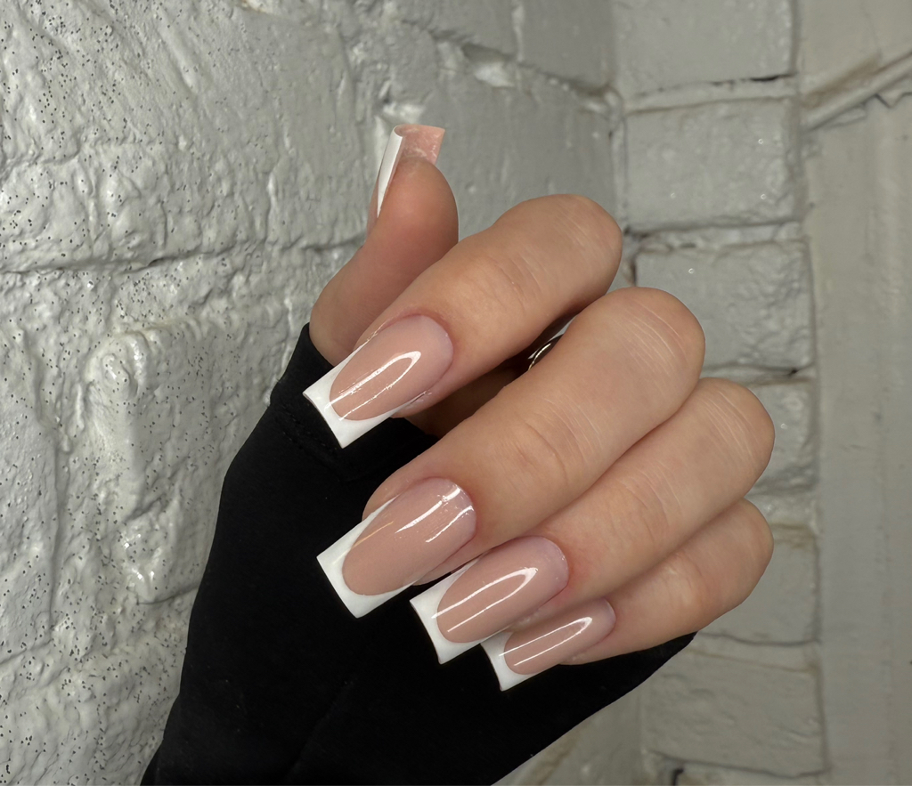 Коррекция ногтей