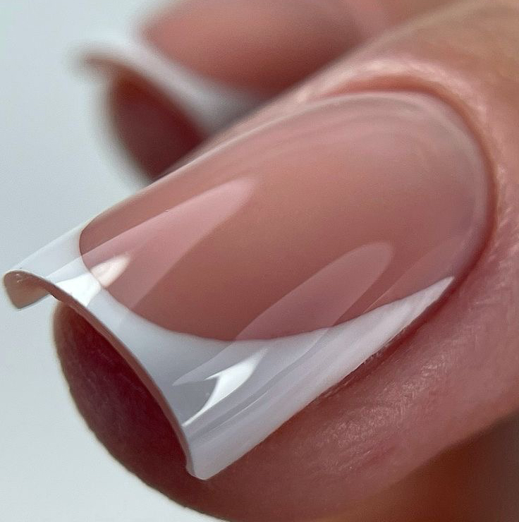 Наращивание одного ногтя