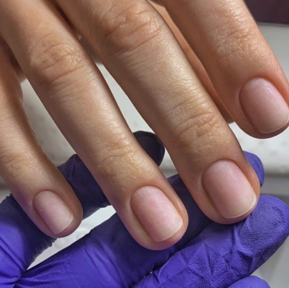 Маникюр комбинированный